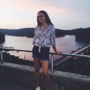 Meet your Posher, Hannah